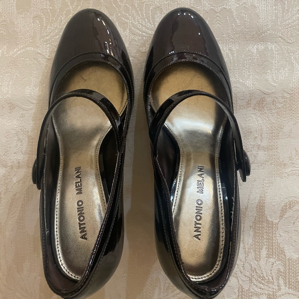 Woman’s size 6.5